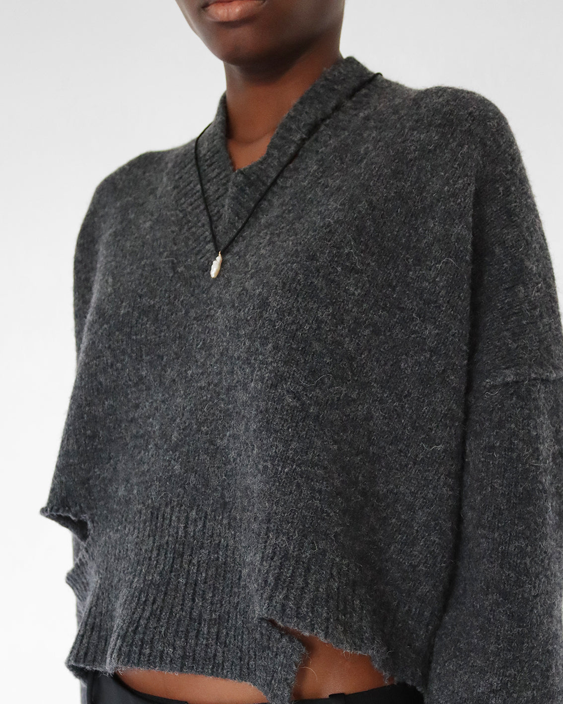 deconstructed cropped sweater in grey wool