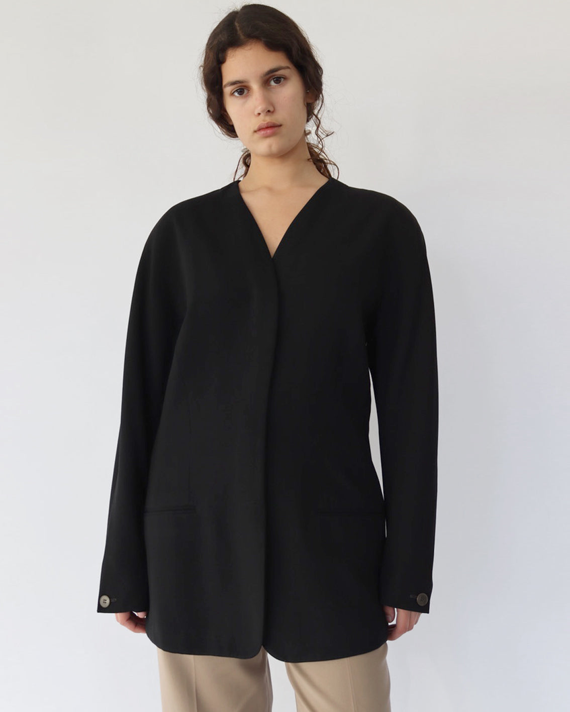 minimal jacket in black viscose