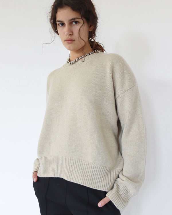 crew neck sweater in ecru cashmere