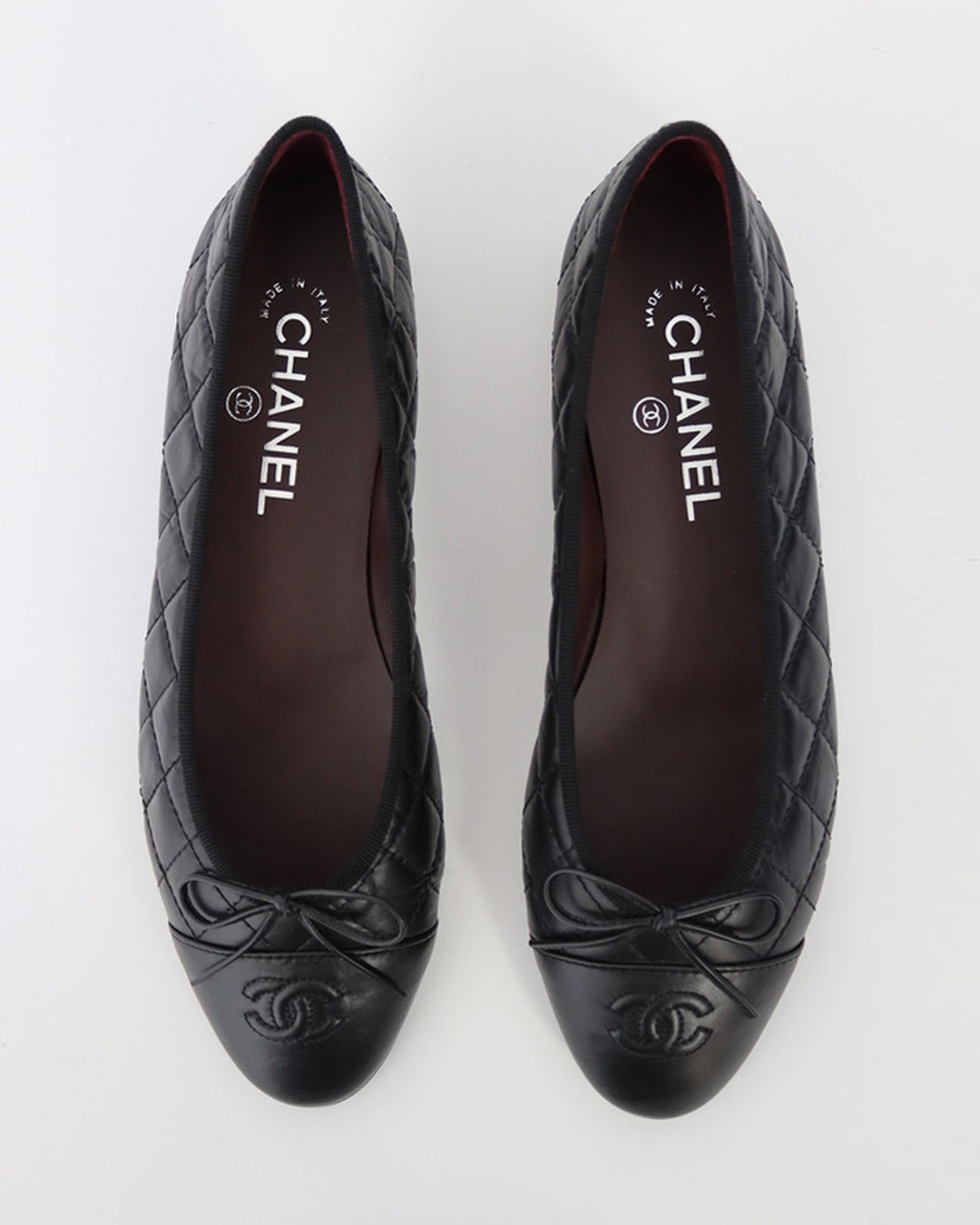 CLASSIC BALLET FLATS IN QUILTED BLACK LEATHER