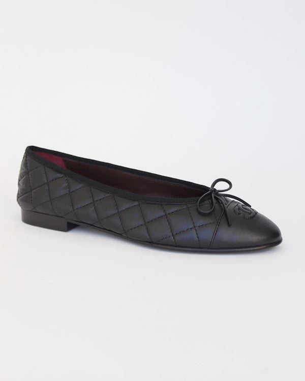 CLASSIC BALLET FLATS IN QUILTED BLACK LEATHER