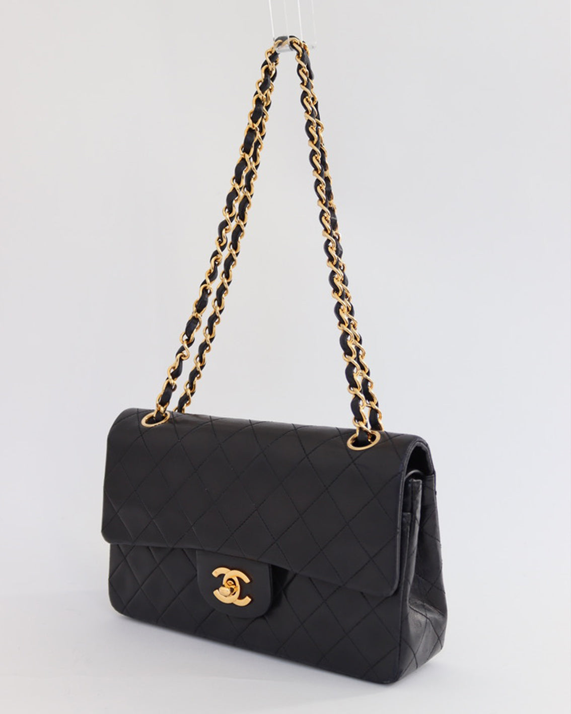 SMALL CLASSIC DOUBLE FLAP BAG IN BLACK LAMBSKIN WITH 24K GOLD PLATED HARDWARE