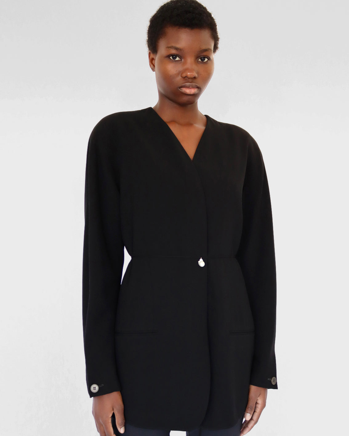 minimal jacket in black viscose