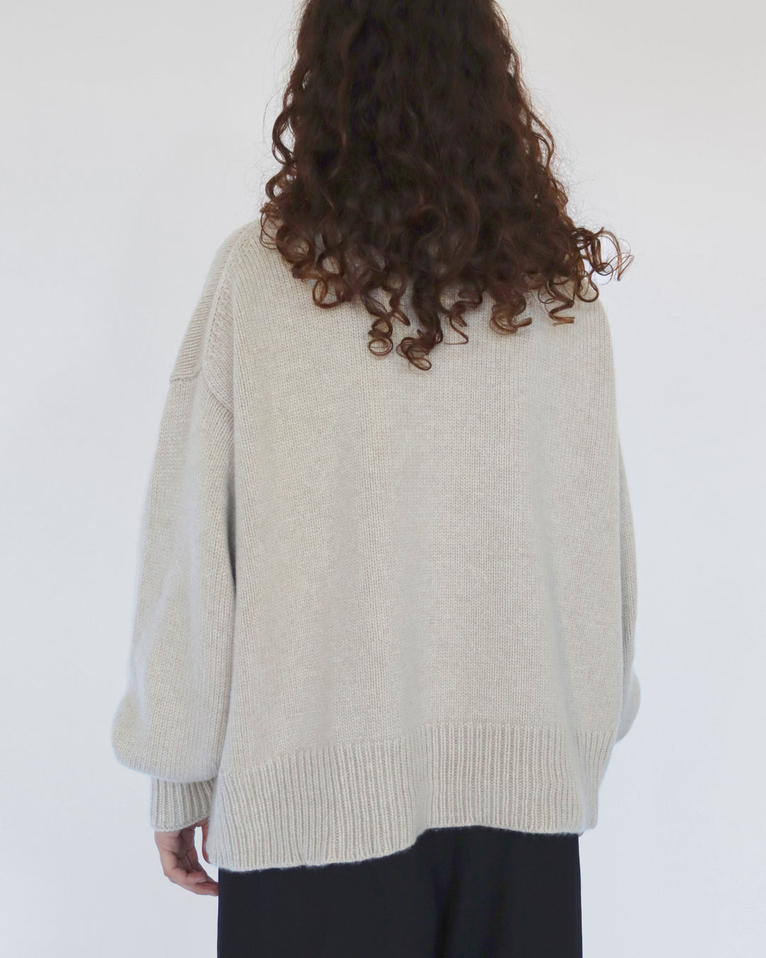 HIGH NECK SWEATER IN OATMEAL CASHMERE