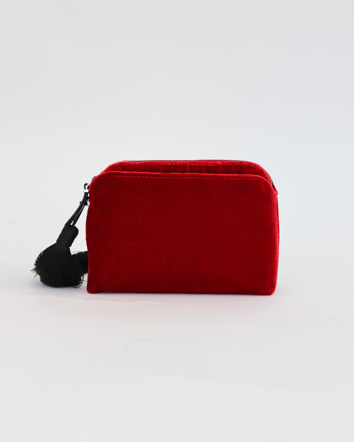 WRISTLET TASSEL CLUTCH IN RED VELVET