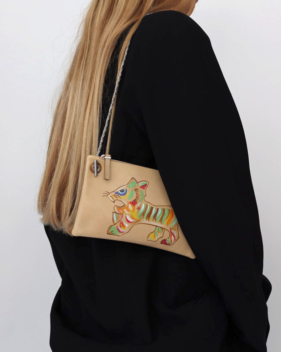 ‘Happy Hour 7’ bag with hand painted tiger in beige leather with chain strap