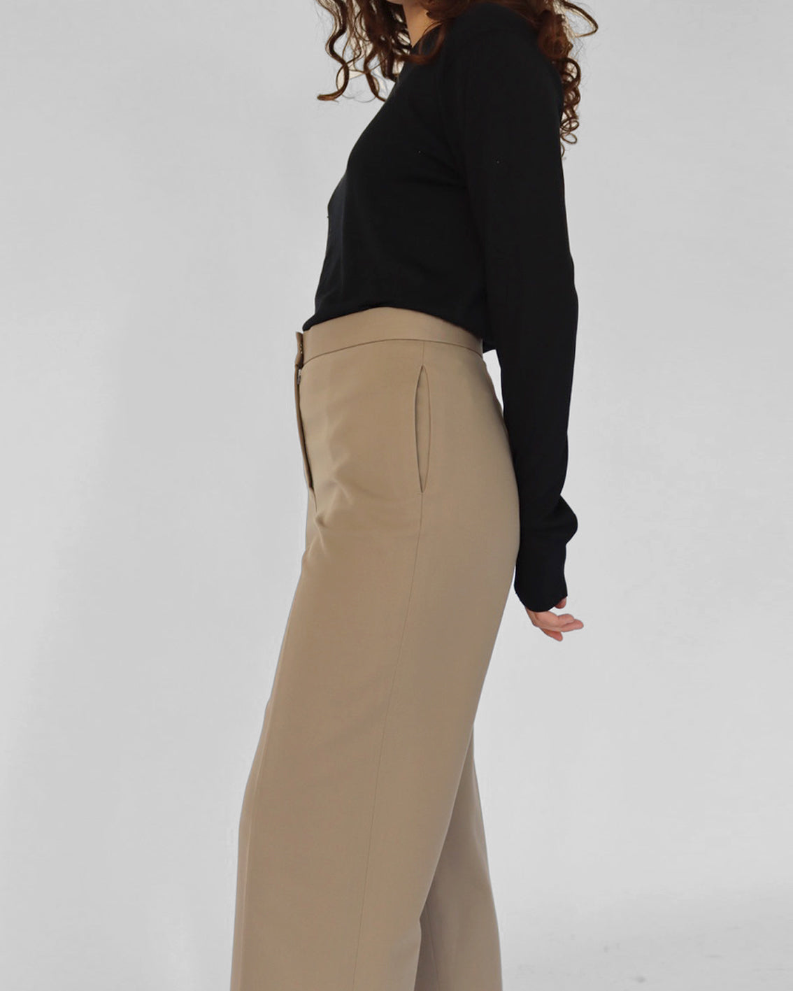 straight trousers in beige stretch cotton