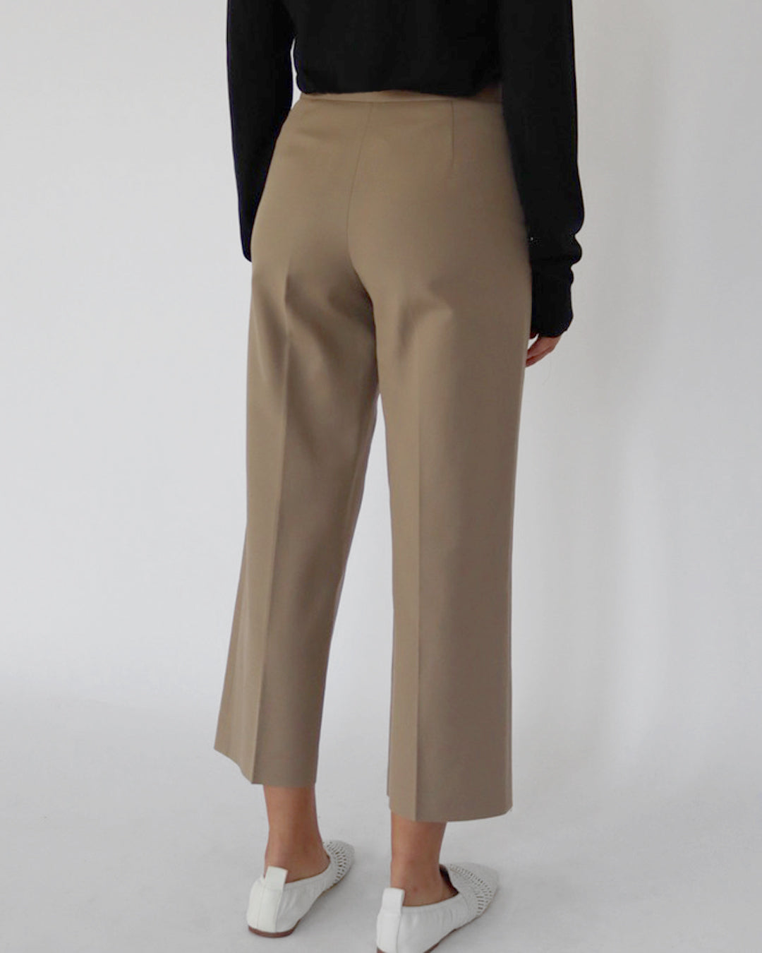 straight trousers in beige stretch cotton