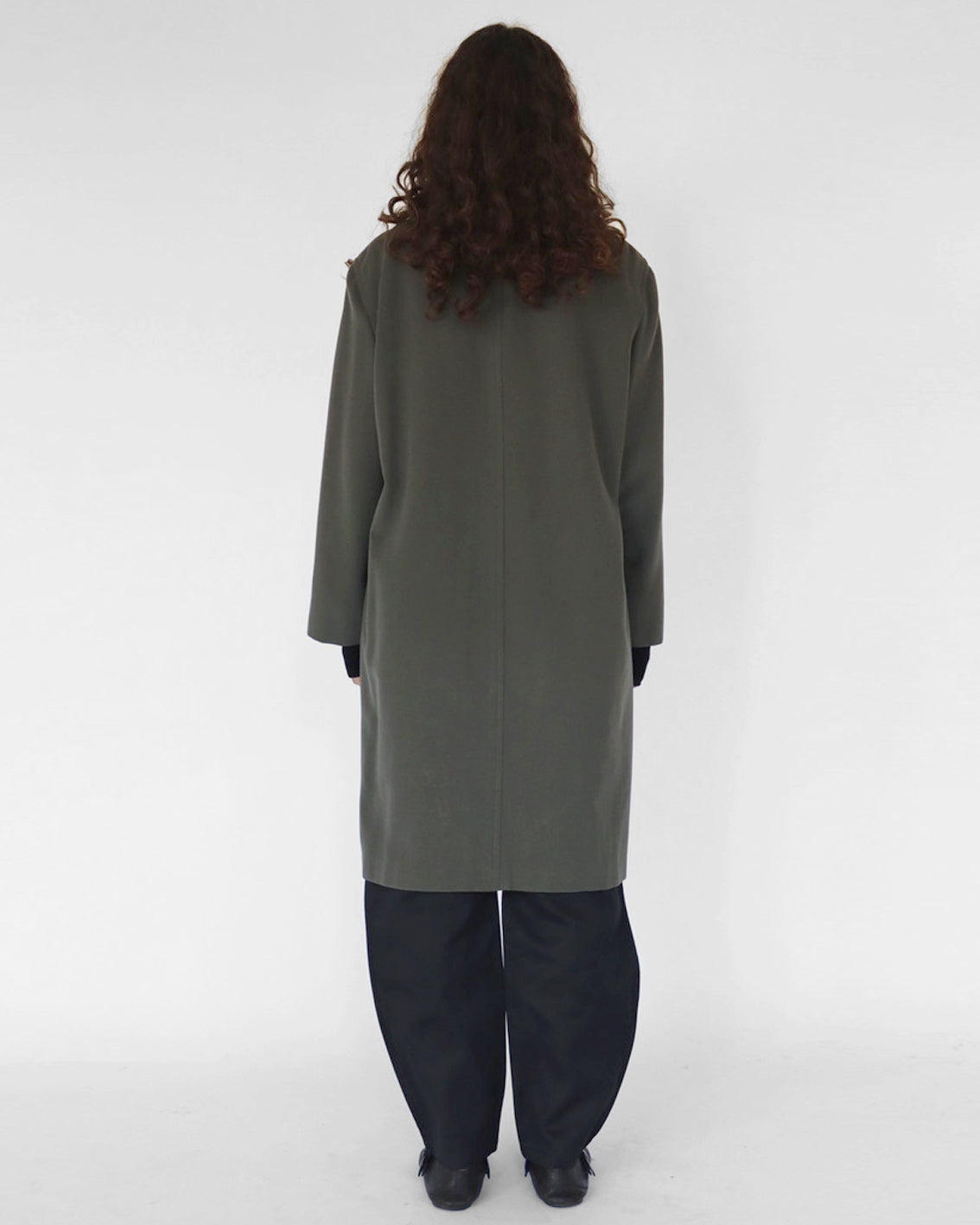 MID LENGTH DOUBLE BREASTED COAT IN GREY GREEN WOOL CASHMERE